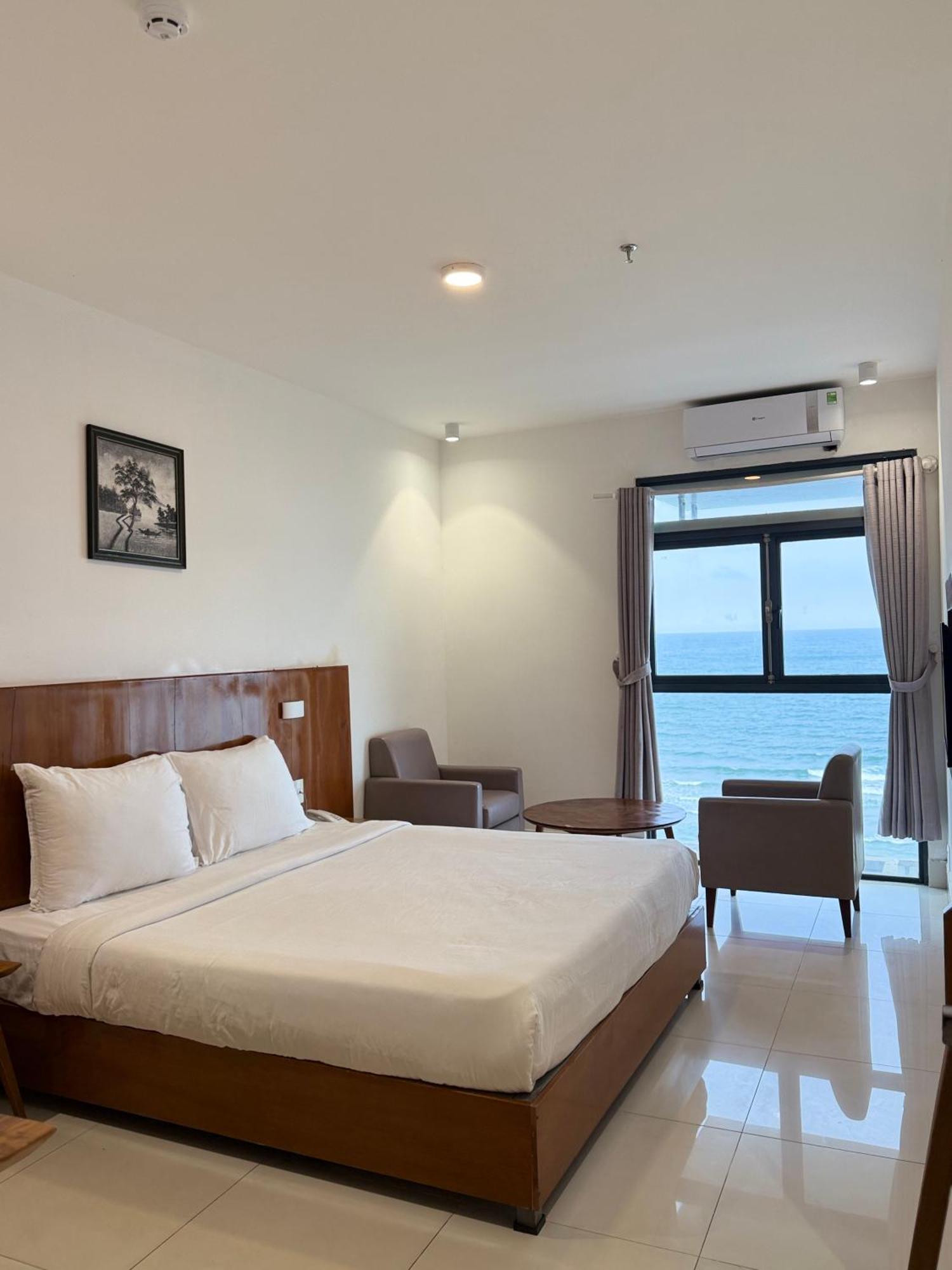 Da Nang Bay Hotel Exterior photo